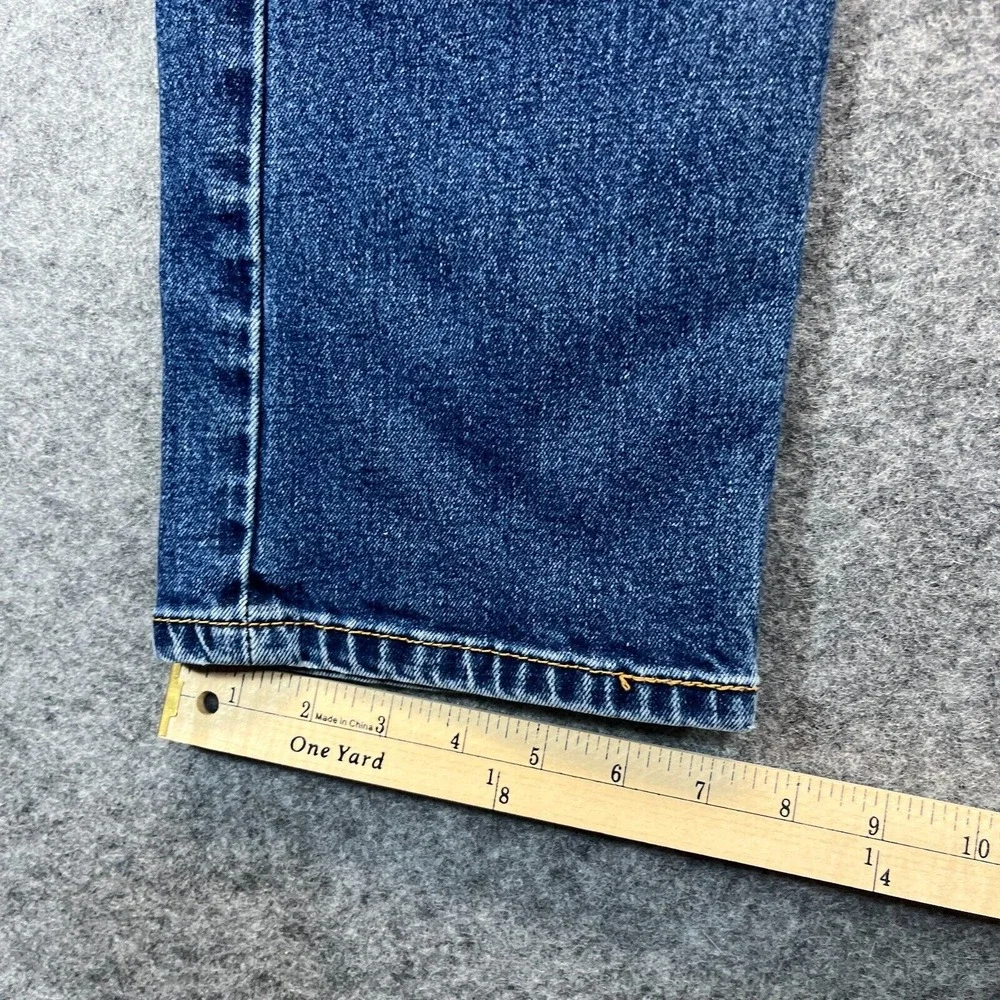 Levis Jeans Men's 32x30‎ 505 Regular Fit Straight Leg Medium Blue Denim Jeans